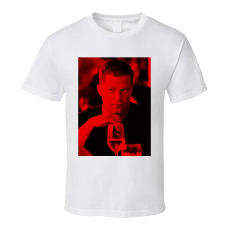 

Темная модная футболка Til Schweiger 2. Celebs