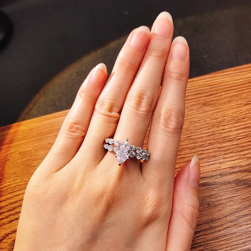 Huitan New Fashion Design Marquise Cubic Zirconia Set Rings for Women Modern Trend Bridal Wedding Earrings Sparkling Jewelry