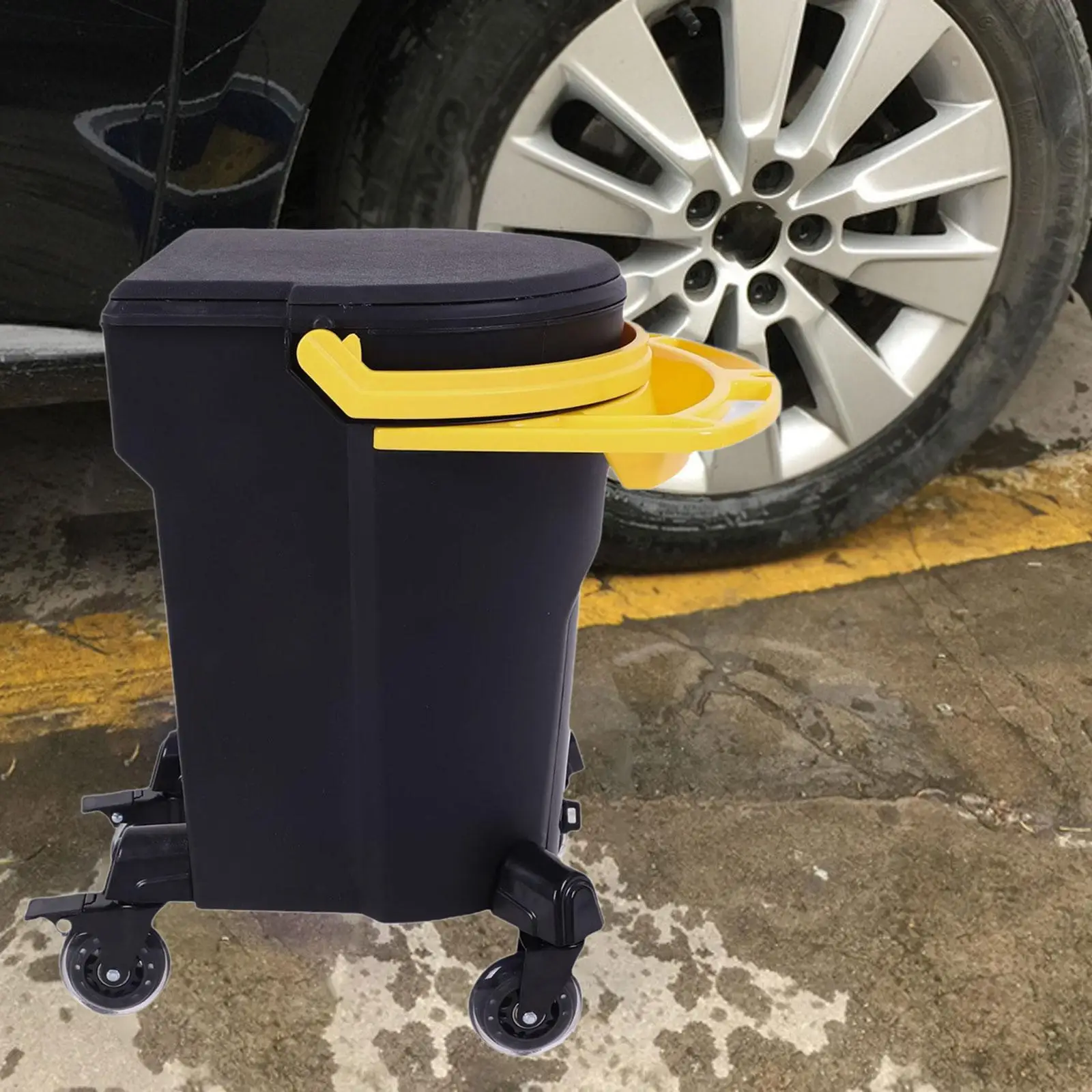 

Car Wash Bucket Lid and Body Versatile Professional Car Cleaning Equipment