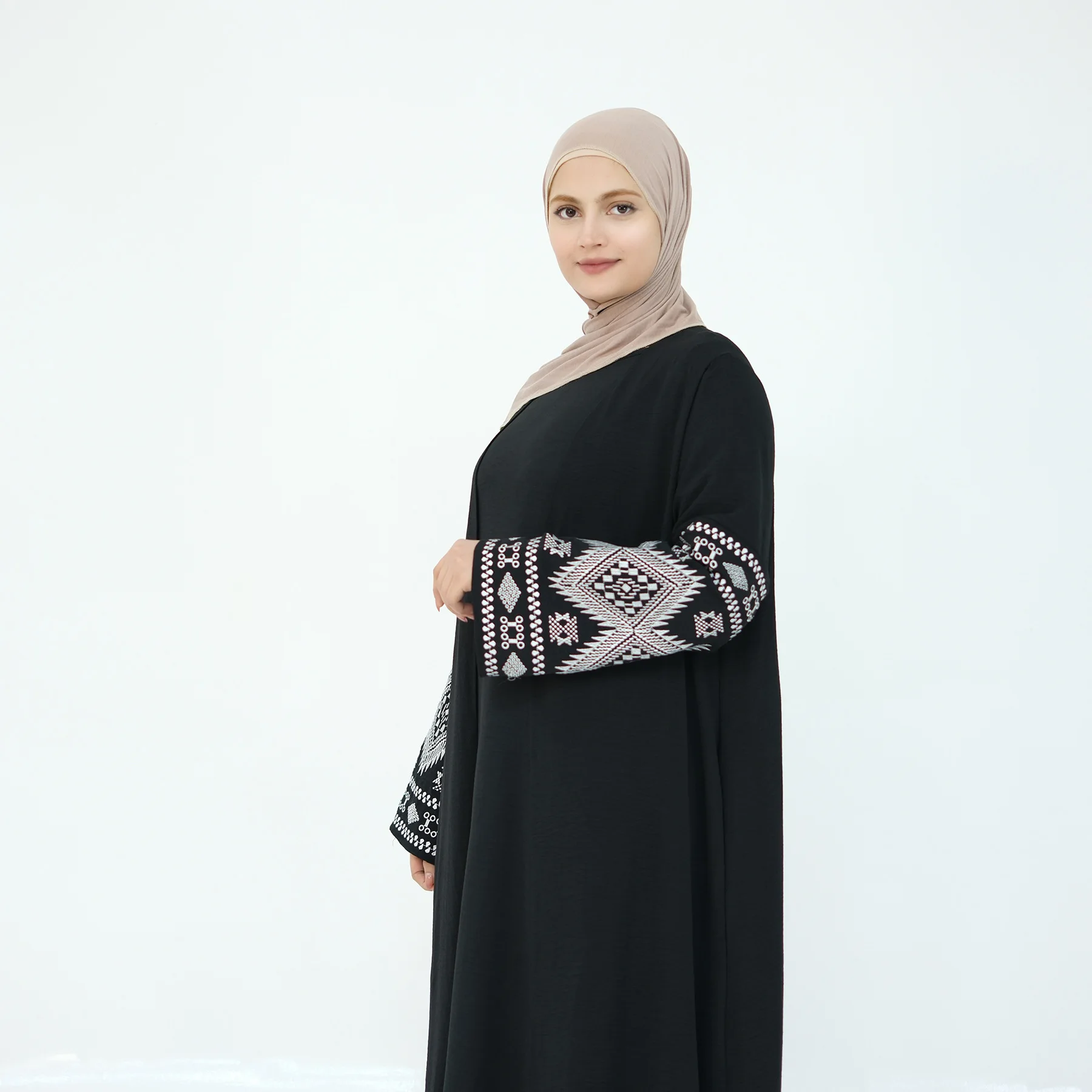 Eid Ramadan Embroidery Abayas Dubai Turkey Kaftan Kimono Cardigan Muslim Women Maxi Dress Kebaya Caftan Femme Robe Open Abaya