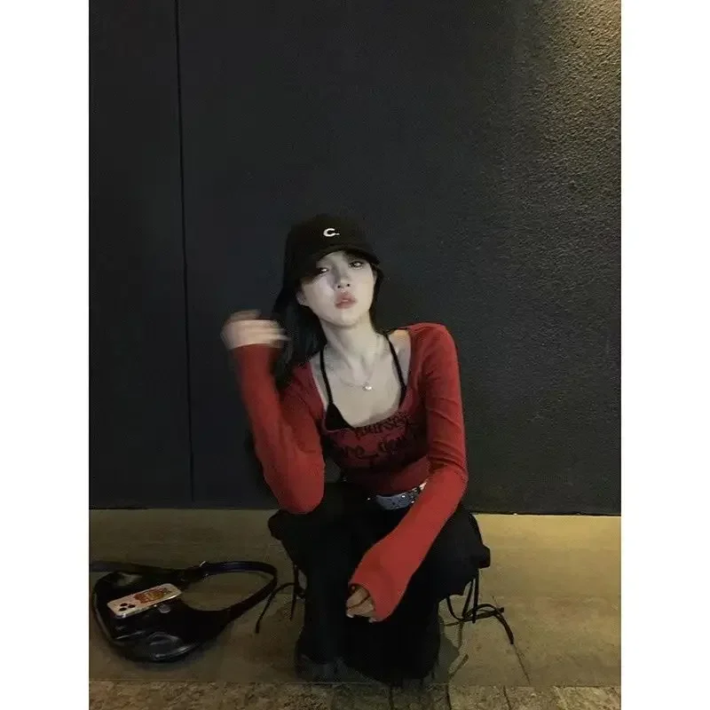 Primavera New Spice Girl Crop Top Gotico Lettera Stampa T-shirt a maniche lunghe + Canotta Trendy Slim Fit High Street Donna Y2k T-shirt