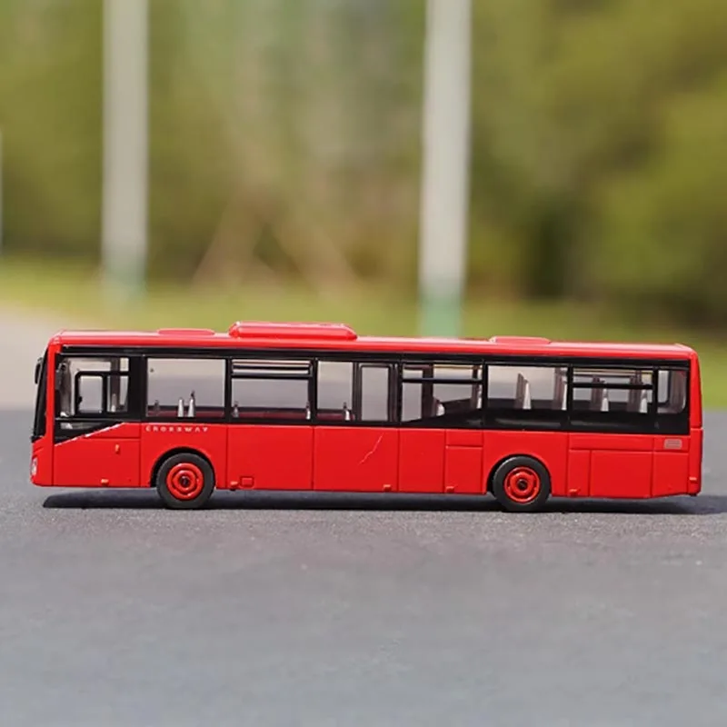 1/87 Scale IVECO CROSSWAY Plastic Bus Model Static Ornament