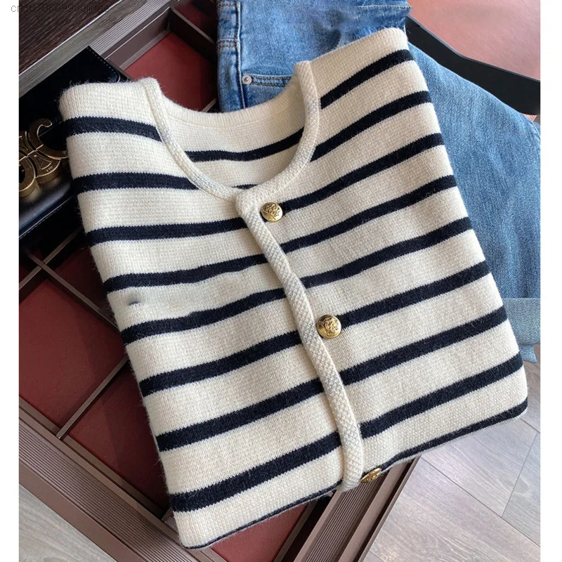 Striped Cotton Knitted Tops Women Autumn 2022 Soft Sweater Cardigan Loose Elegant Ladies Vintage Fashion Aesthetic Clothes Y2k