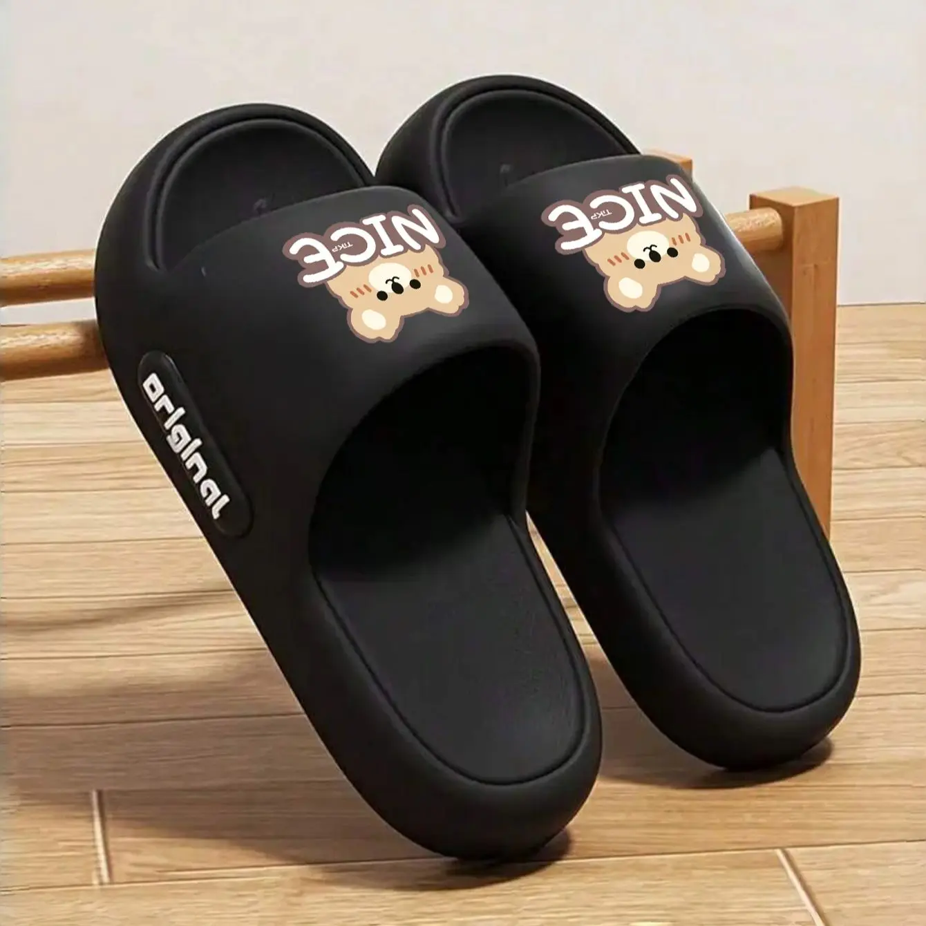 Summer innovative design EVA men's shoes, soft and lightweight home slippers, suitable for indoor and outdoor leisure activities