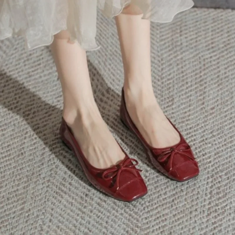 2024 Retro Bow Patent Leather Women's Ballet Flats Autumn Slip-On Casual Shoes Round Toe Burgundy Loafers Zapatos De Mujer