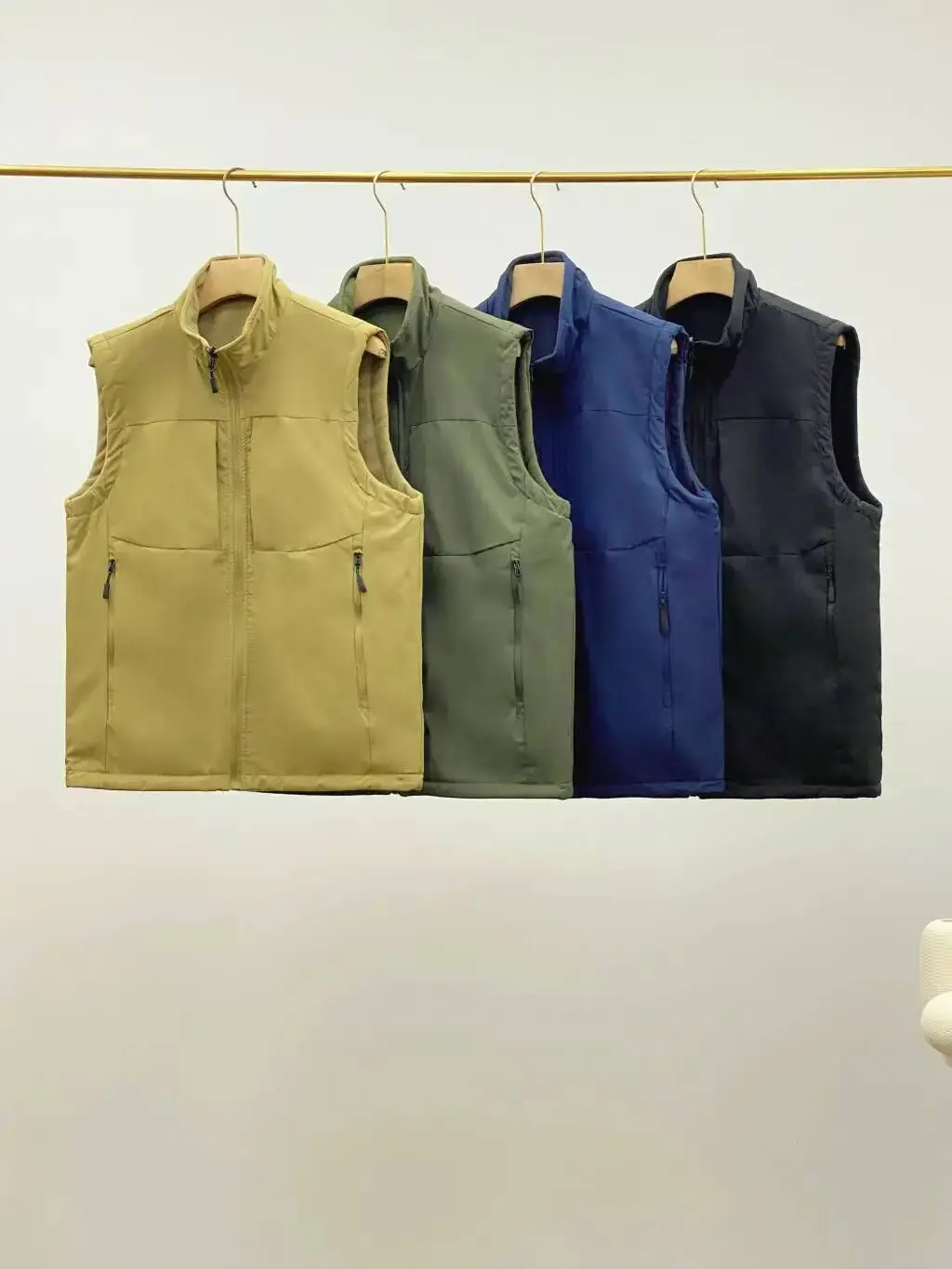 

Мужской мягкий жилет с воротником-стойкой на подкладке Fce, двухсторонний водонепроницаемый ветрозащитный декор на молнии с несколькими кетами