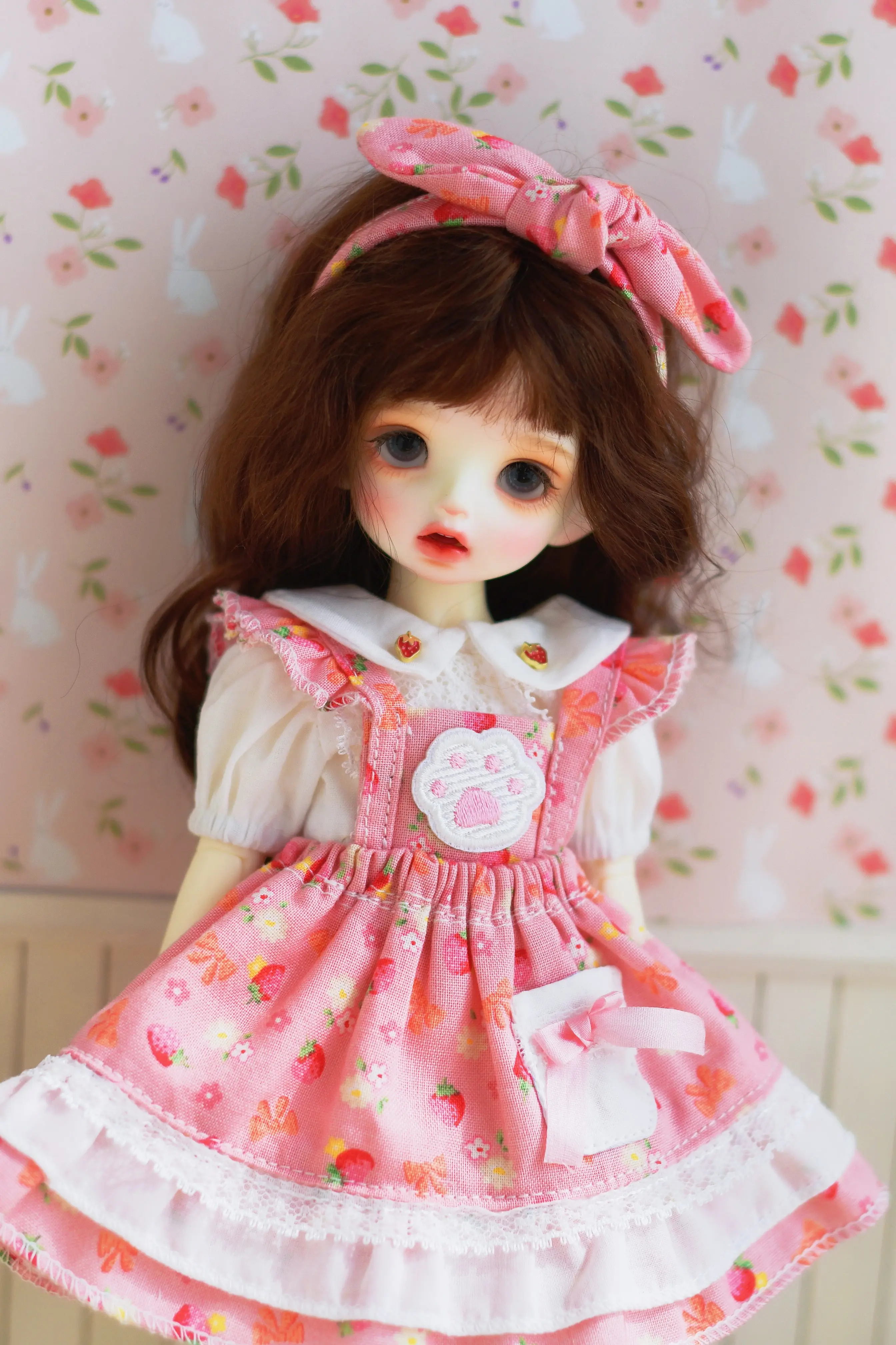 

Bjd doll blythe dress Strawberry cat's claw strap skirt 30cm toy cloth (Fit for Pullip,Ob24,,Azone,Licca,ICY, JerryB, 1/6 Doll A