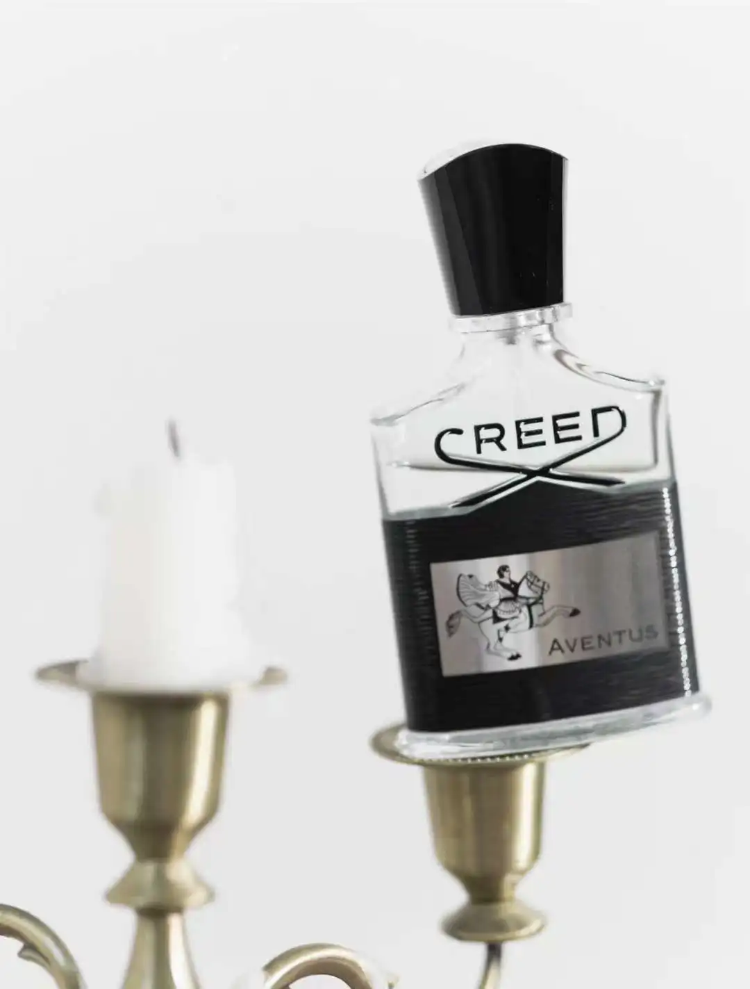 O perfume masculino Creed Aventus 100ML/3,4OZ] é uma camada de fragrância, que reflete o grande estilo. Explique o estilo masculino.
