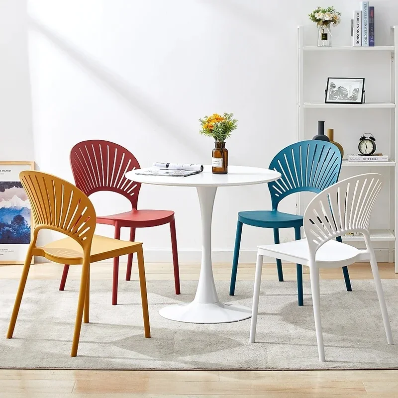 Beautiful Modern Dining Chairs Plastic Luxury Home Ultralight Dining Chairs Kitchen European Sillas De Comedor Furnitures