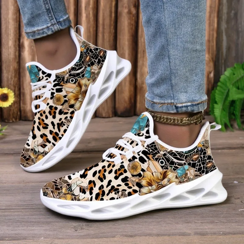 

YRZL Men Training Shoes Lightweight Sneakers Non Slip Athletic Walking Shoes Comfortable Sports Shoes for Men Casual Sneakers