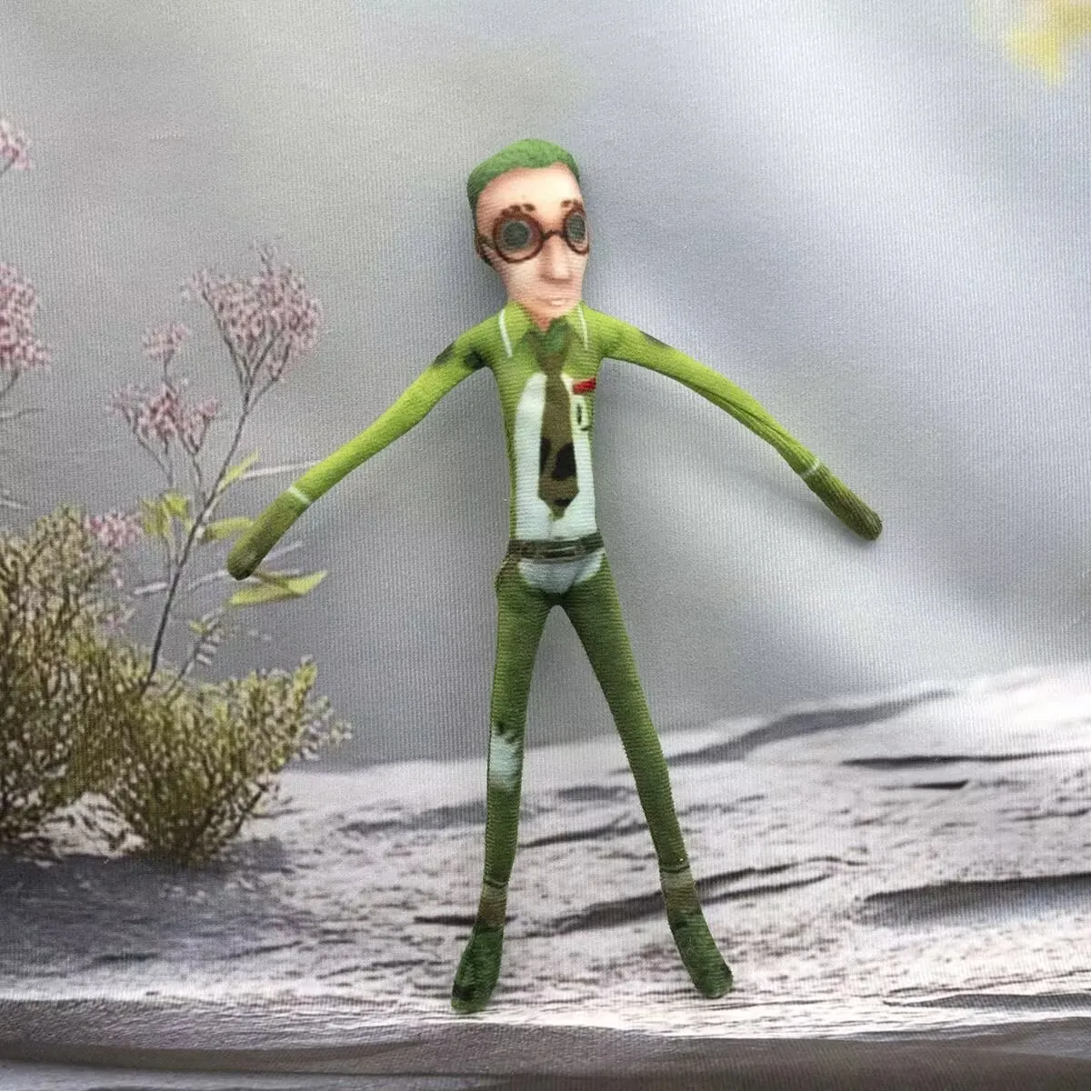 Muñeco de peluche seco con ratón abstracto de personaje súper completo "Identity V" con marco de alambre de hierro para manos y pies, figura libre moldeada