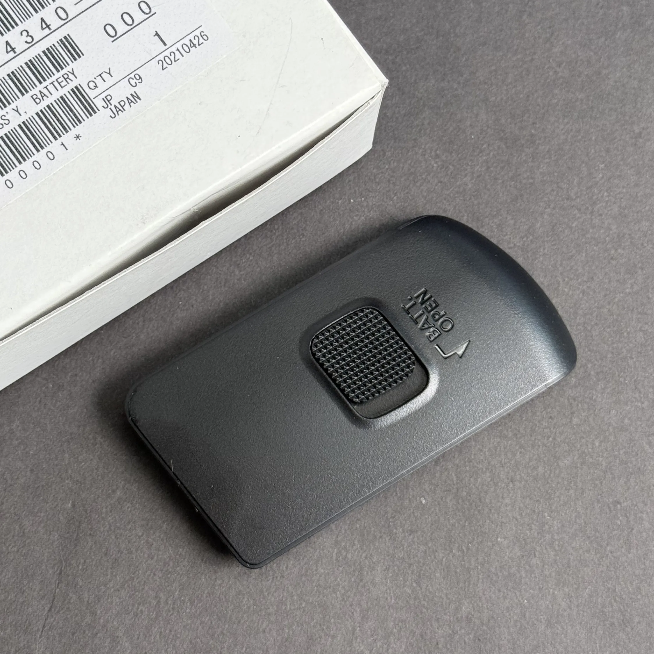 Brand New Originale PER Canon Coperchio dello sportello della batteria COVIDE per MR14EX II MT-26EX-RT MT26EX RingLite Twin Lite