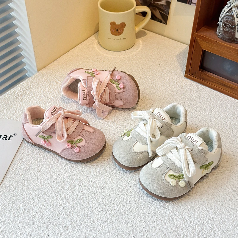

Girls Tennis Shoes Princess Fashion Casual Sneaker Child Non-Slip Soft Sole Flats 2025 New Spring Autumn Casual Shoes for Girls
