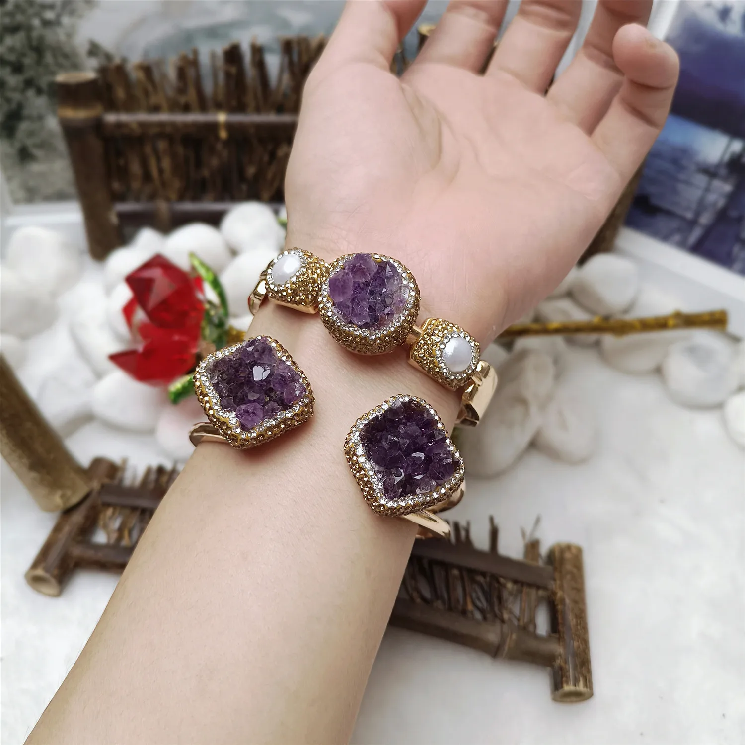 Natural Amethyst Pearl Electroplating Bracelet Ladies Noble Elegant Fashion Versatile European and American Exaggerated Jewelry