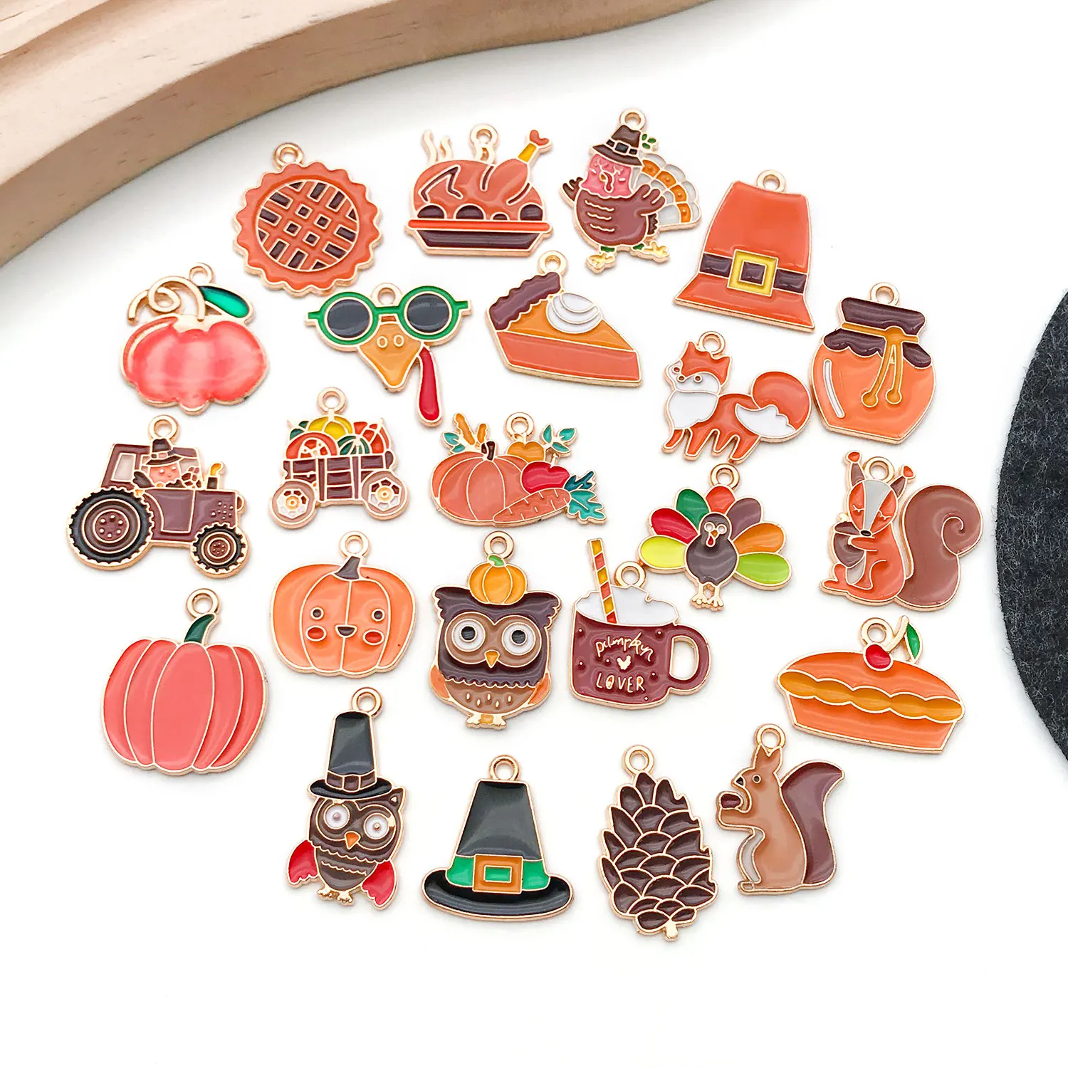 20/23pcs Drip Zinc Alloy Thanksgiving Turkey Pumpkin Squirrel Charms Pendant DIY Necklace Bracelet Keychain Jewelry Accessories