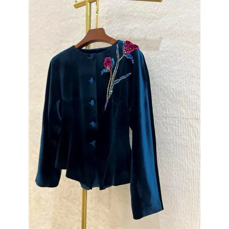 New Chinese Style National Style Velvet Jacket for Women Autumn Temperament Three-dimensional Flower Design Long-sleeved Top