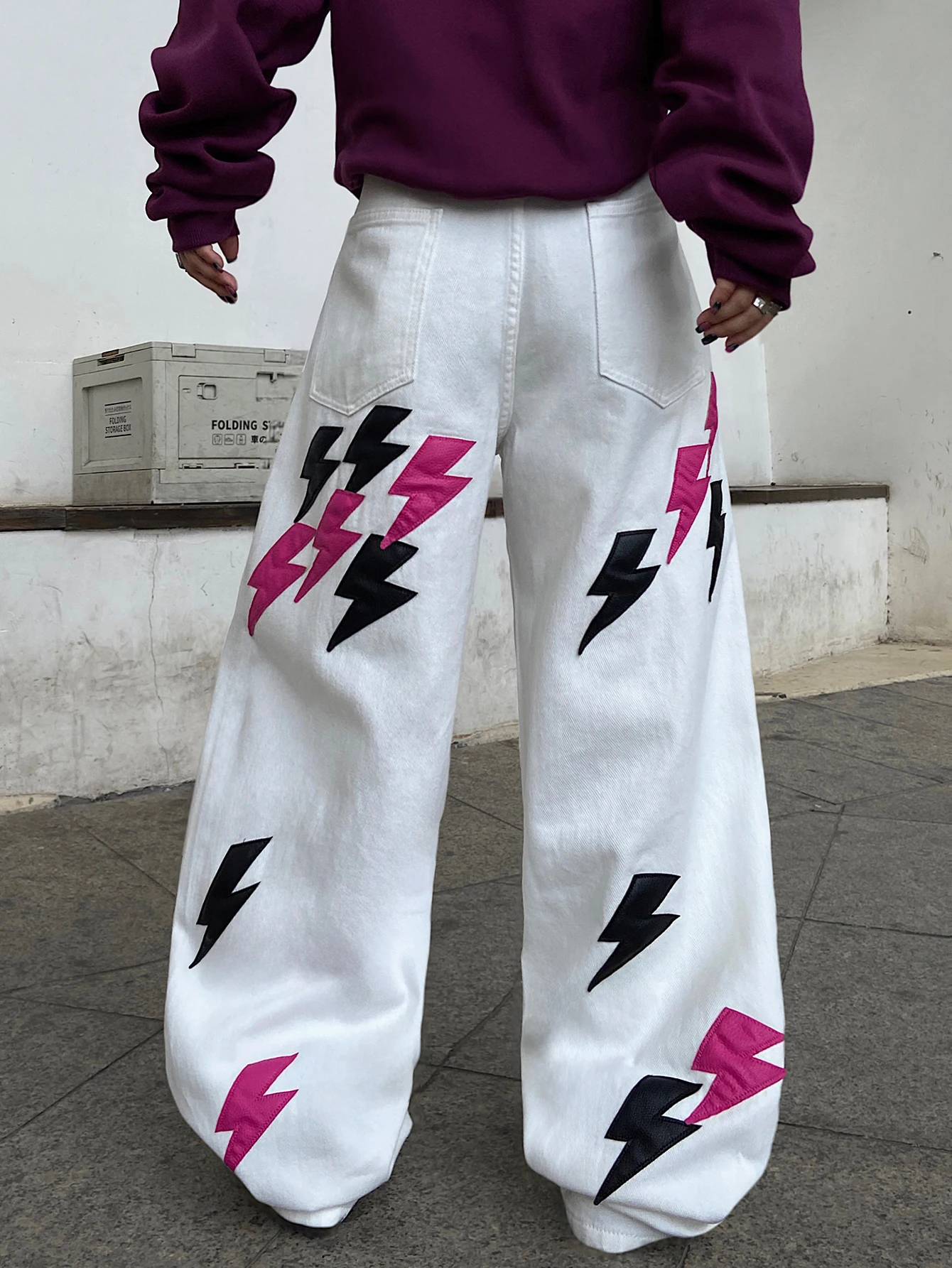 Men's Baggy White Jeans, Wide-Leg Trousers With Lightning Bolt Embroidery, Loose Fit Versatile Denim, Suitable For All Seasons view 2