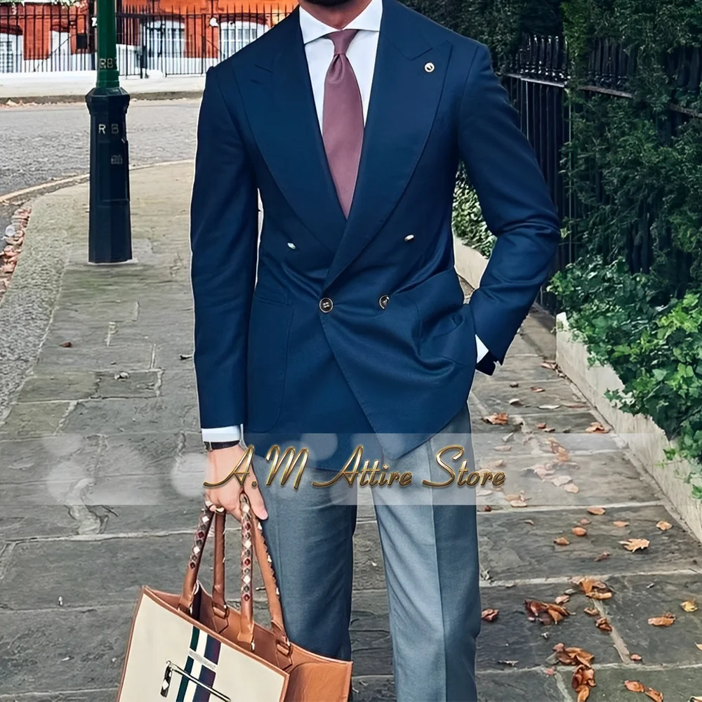 

Men's Suit in Navy Blue Peak Lapel Double-breasted Jacket Business Casual Blazer Wedding Grooms Host Performance Dinner Party
