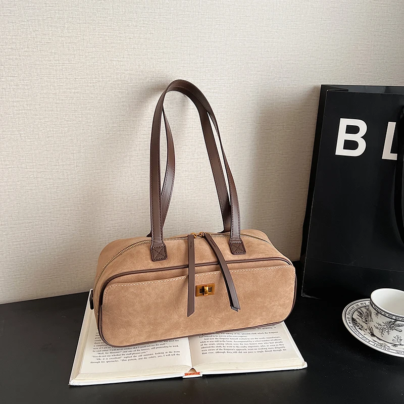 Borsa a tracolla in pelle popolare da donna, opzione tote espandibile, famoso designer, abbigliamento casual elegante