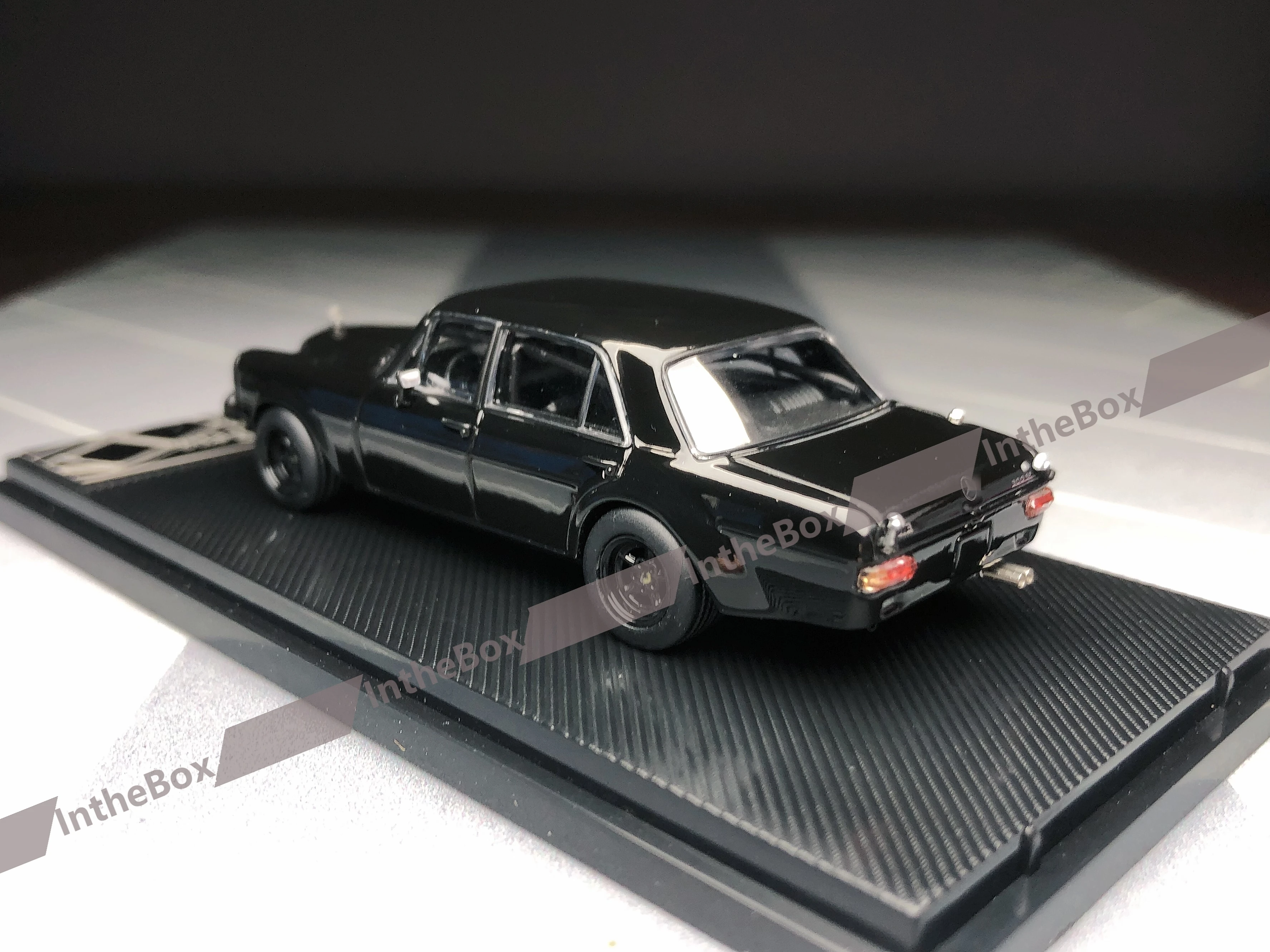 Liberty64 1:64 MB 300SEL W109 Model Diecast Metal Car Collection Limited Edition Hobby Toys