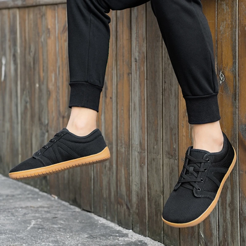 عبر المدرب حذاء رجالي حافي القدمين أحذية مشي واسعة ToeBox أحذية رياضية للجنسين الحد الأدنى صفر قطرة وحيد الحياكة عادية حجم كبير