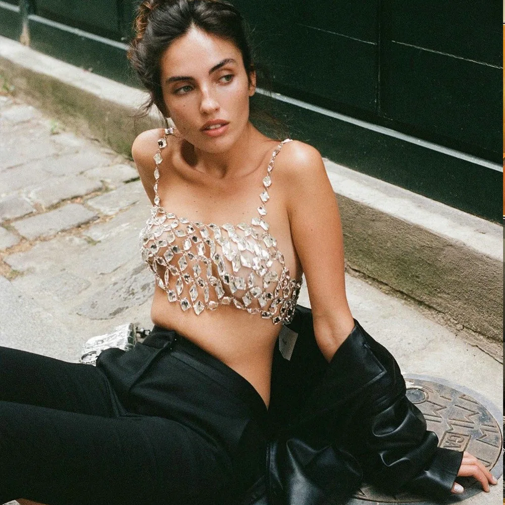 Top Sexy com Design de Alças Vazadas e Pedras s para Mulheres, Bustier com Design de Alças Vazadas e Pedras Brilhante...