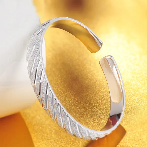 925 Sterling Silber Armband für Damen und Herren, modisch, für Hochzeit, Party, niedliches handgefertigtes Schmuckstück, verstellbar, mit geschliffenem Sandeffekt