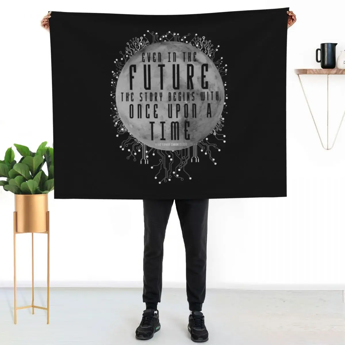 

The Lunar Chronicles - Cinder Essential T-Shirt Throw Blanket Stylish Couch Blanket for Home Living Room