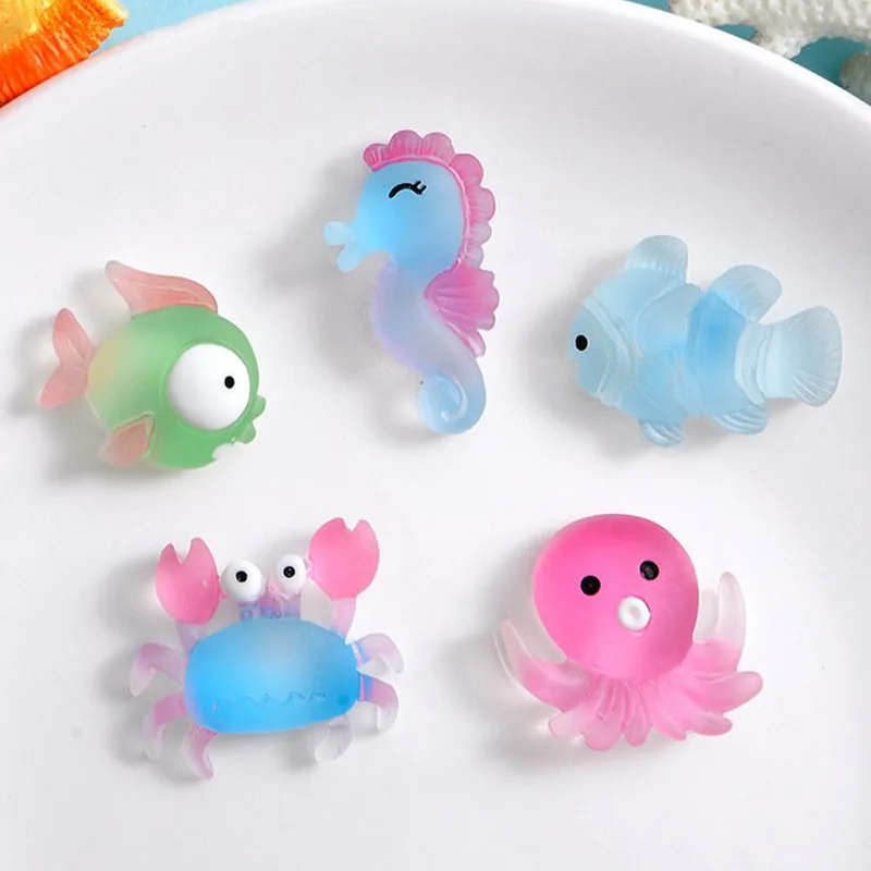 DW15 20pcs Cartoon Series Marine Biological Resin Accessories DIY Beads Mobile Phone Case Cream Wholesale Jewelry Material