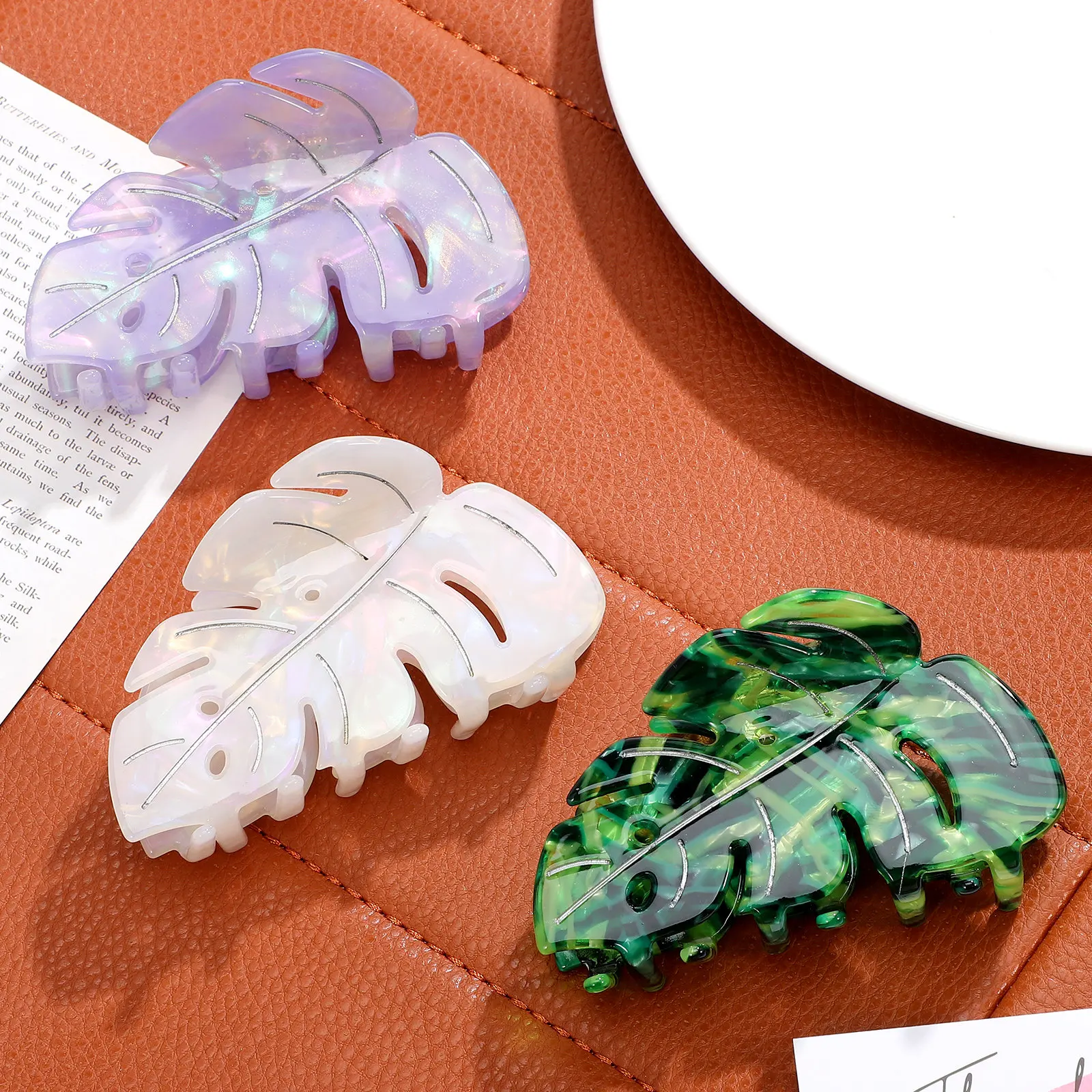 

3Pcs Leaf Claw Clip Hair Clip for Women Acetate Board Sturdy Smooth Secure Grip for Thick Hair Daily Work Party Birthday Use