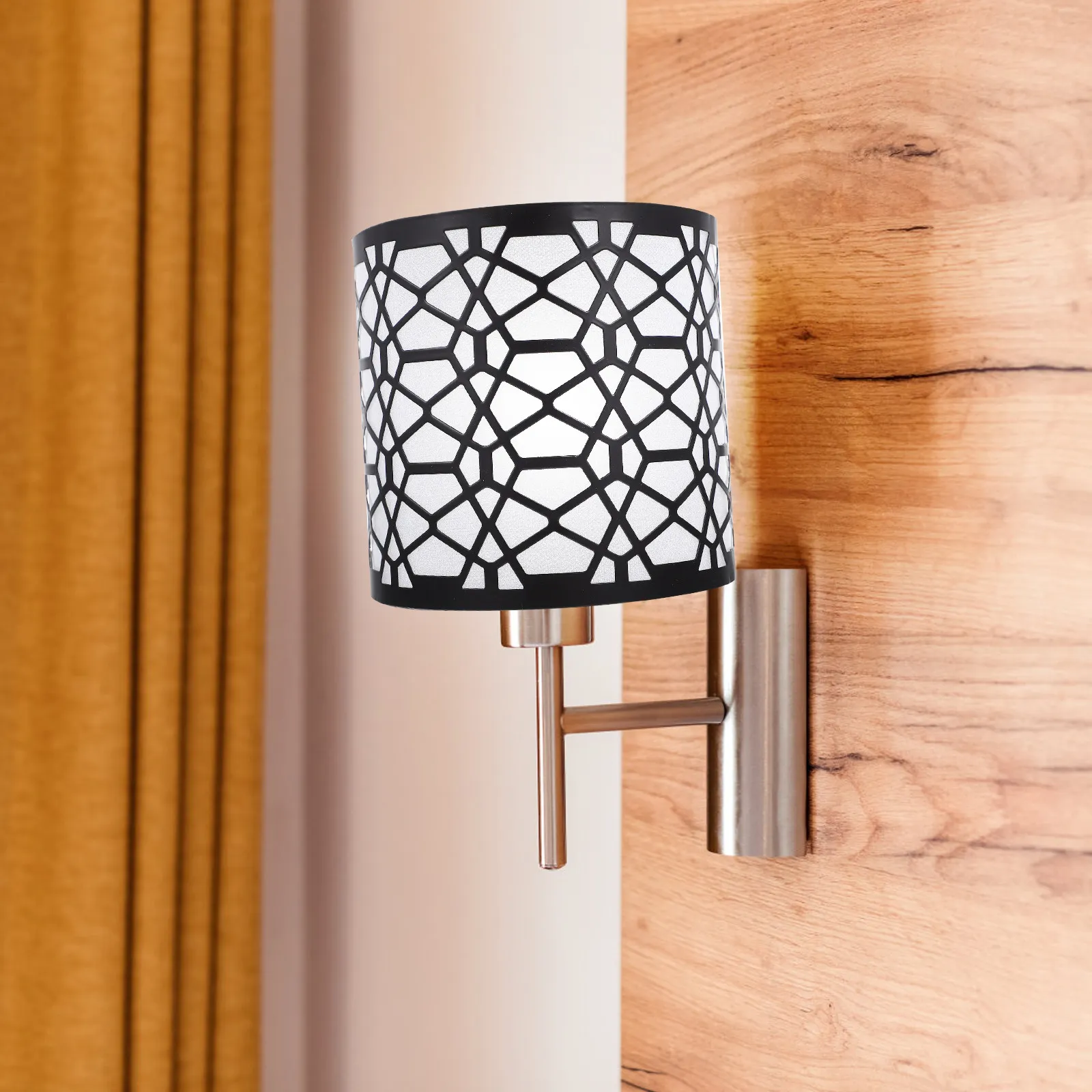 

Hollow Pattern Iron Lampshade Creative Art Lamp Cover for Dining Room Restaurant Bar Pendant Ceiling Light Iron Lampshade