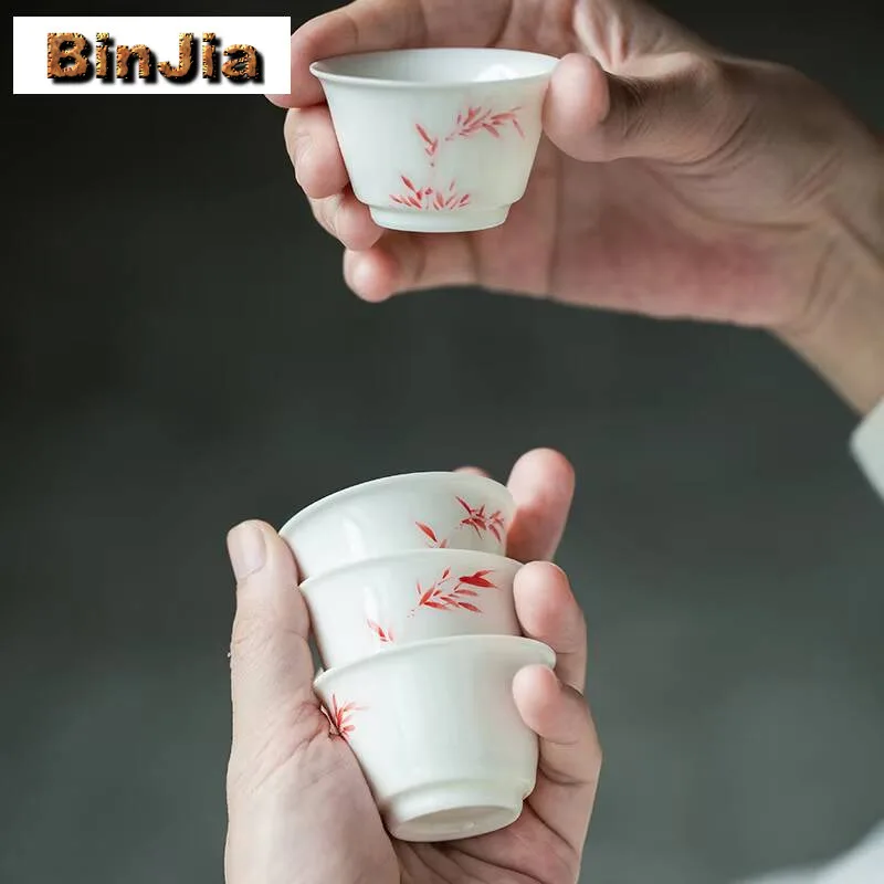 

2Pc/Set Hand-Painted Red Bamboo Ceramic Teacup Creative White Porcelain Horseshoe Cup Small Master Mug Kung Fu Tea Set 40Ml