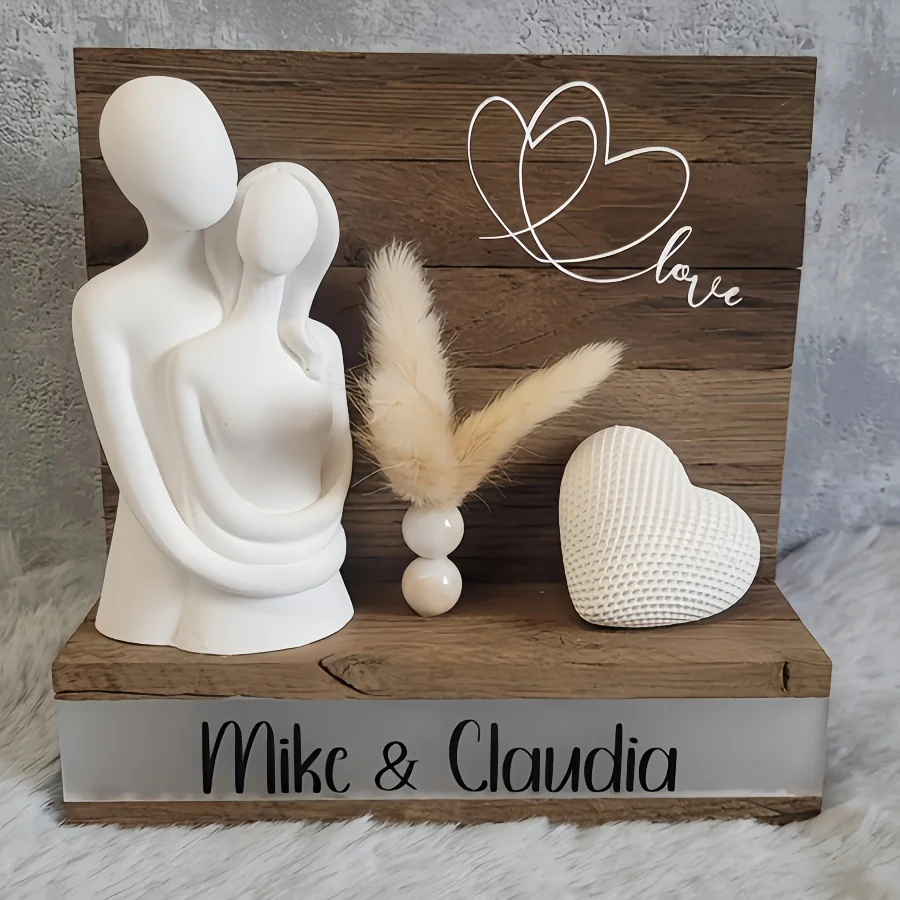 Candle molds, interlocking candle molds. Human silhouette molds. Gypsum glue-dripping table decorations. DIY shaping molds.