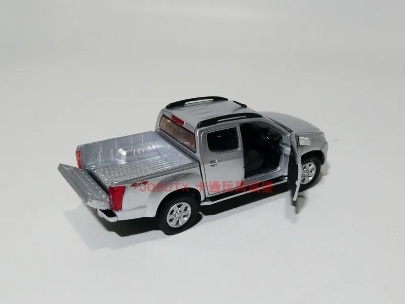 BM 1:64 ISUZU Pickup ISuzu D-MAX toy model car finished alloy open door silver