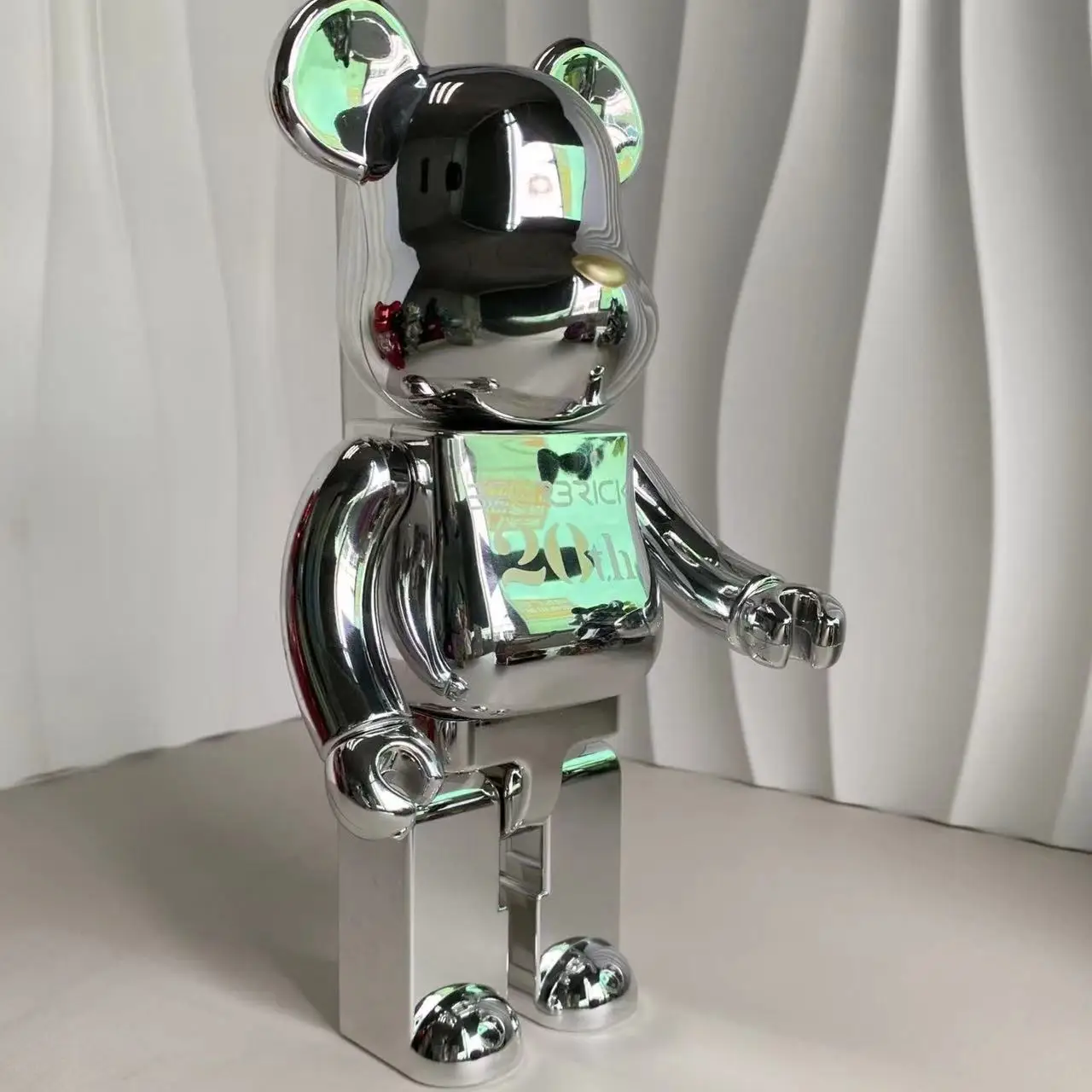 Bearbrick 20th Anniversary Home Decoration Ornaments Limited Collection, Fashion Accessories, Medicom Toys, 28cm, New, 400%