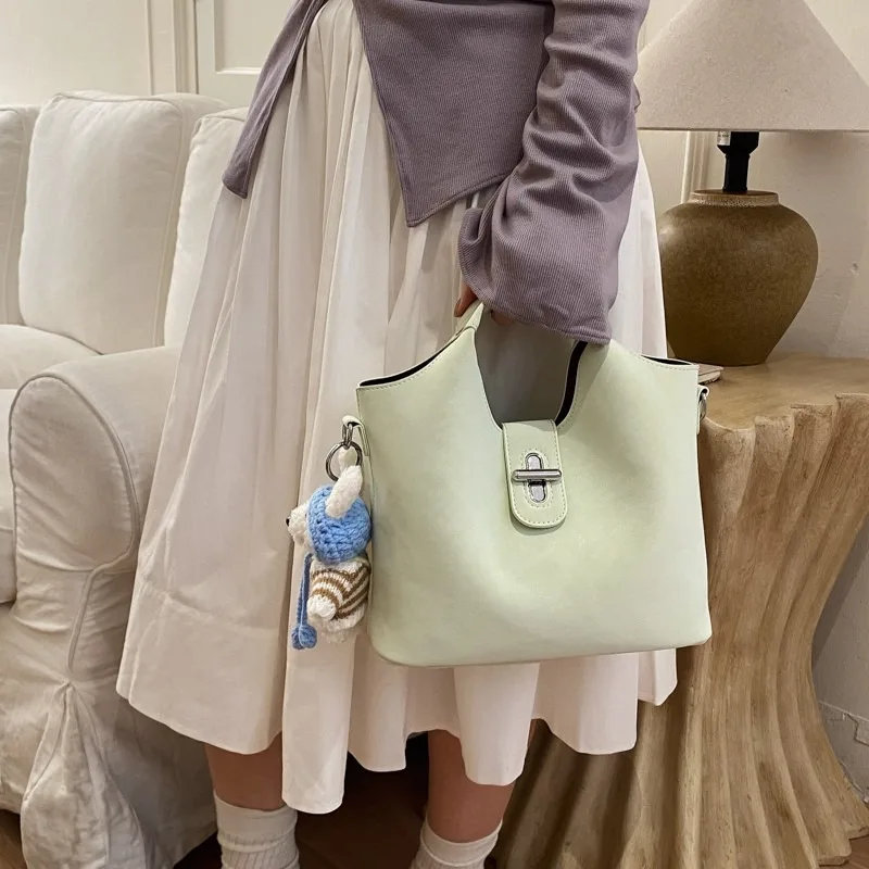 

Vintage Minimalist Chic Stylish Elegant Diaper Bag For Women Designer Crossbody Bag Large Capacity Tote