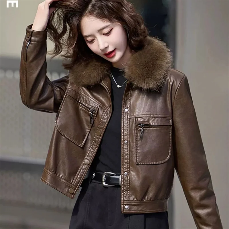 Chaquetas de mujer, nueva ropa de abrigo, cuello de piel de invierno y acolchado de terciopelo, abrigo informal cálido de cuero corto a la moda para mujer, chaqueta de cuero