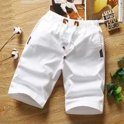 Pantalones cortos blancos para hombre, Bermudas de algodón hasta la rodilla, moda coreana, Verano