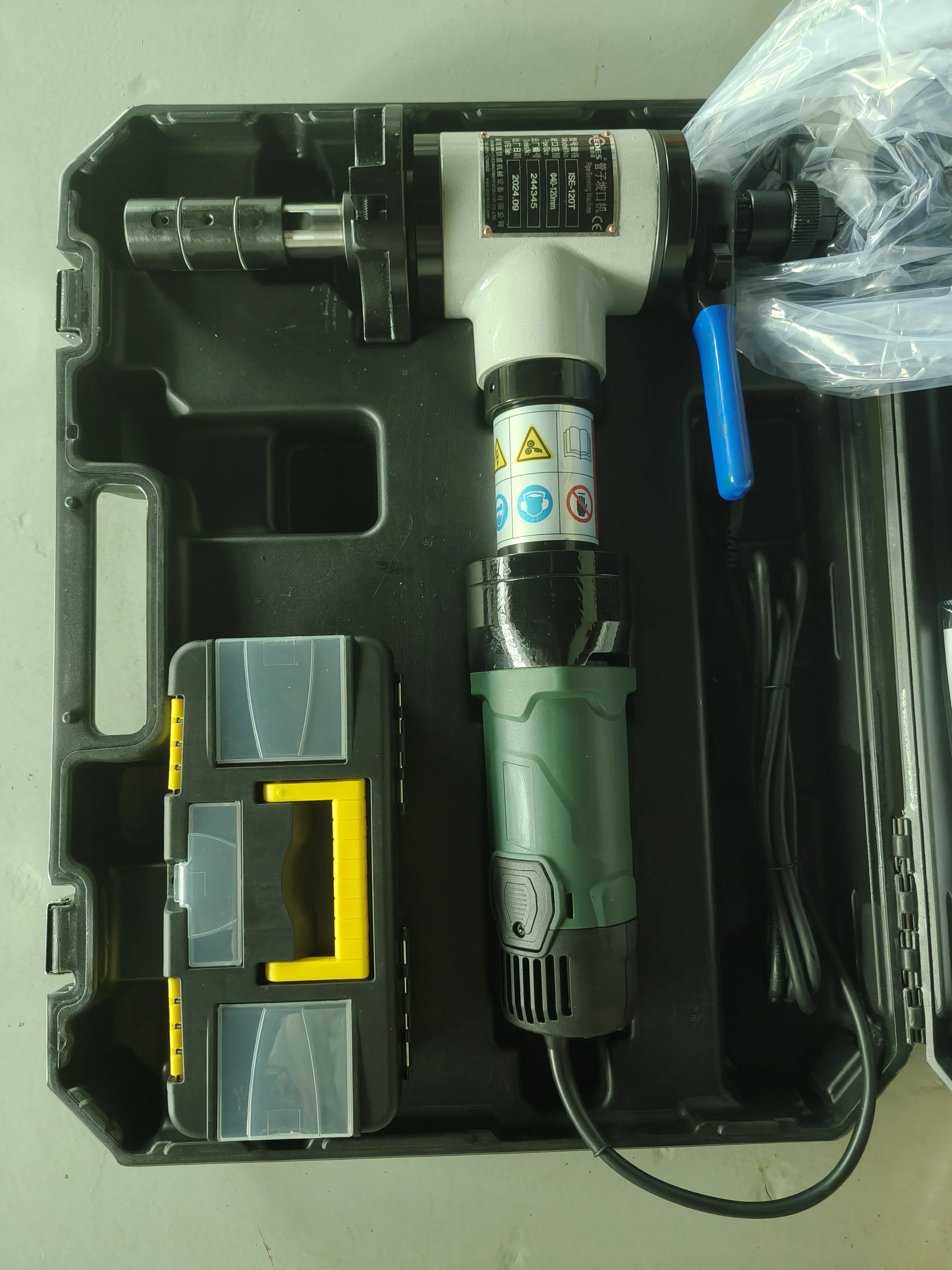 

Китайский производитель, горячая продажа, электрическая/пневматическая машина для снятия фасок, высокоэффективная, совместимая с ПВХ, высокая машина для снятия фасок