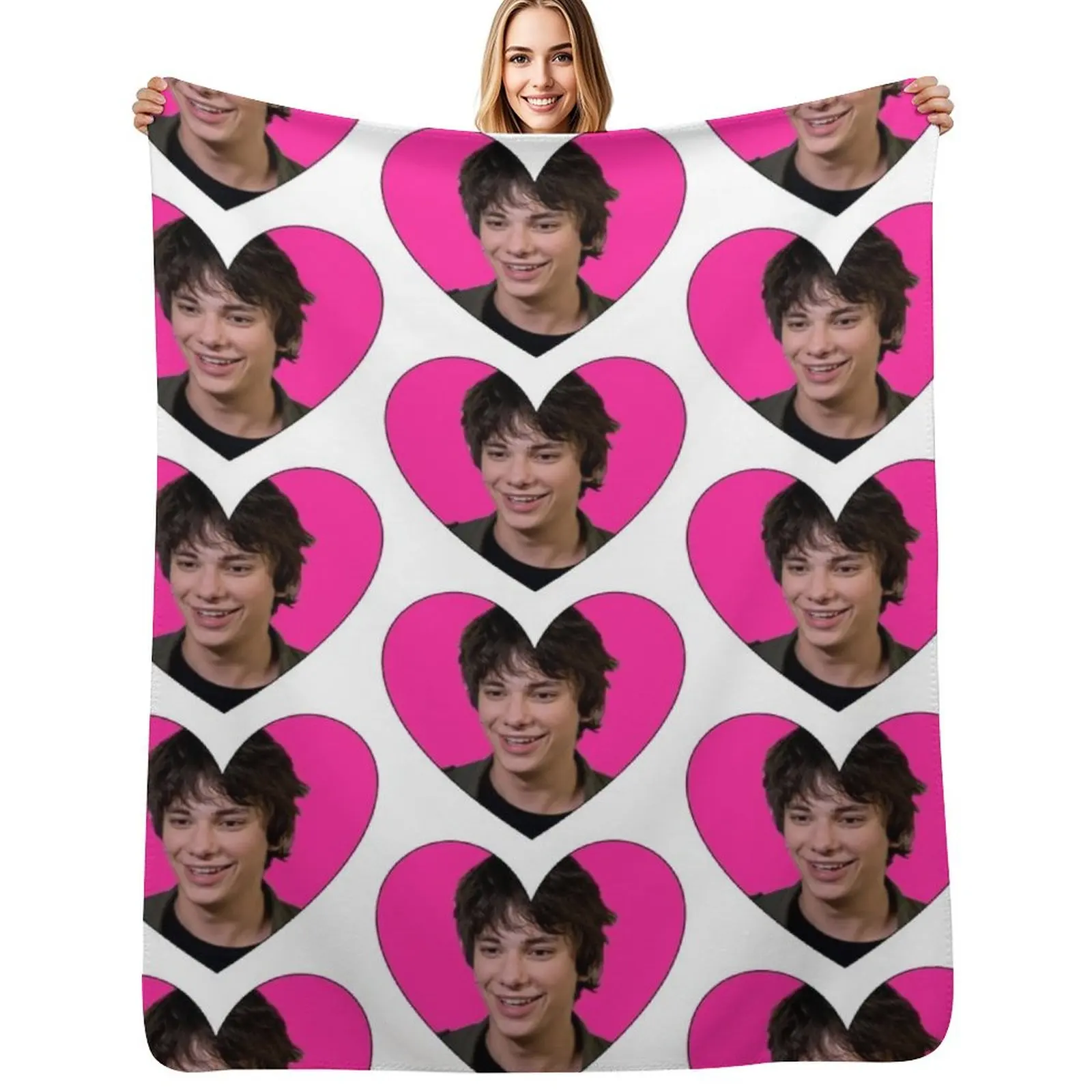 

RODRICK LOVE HEART Throw Blanket Thin Soft Blanket for Summer Night Sleeping