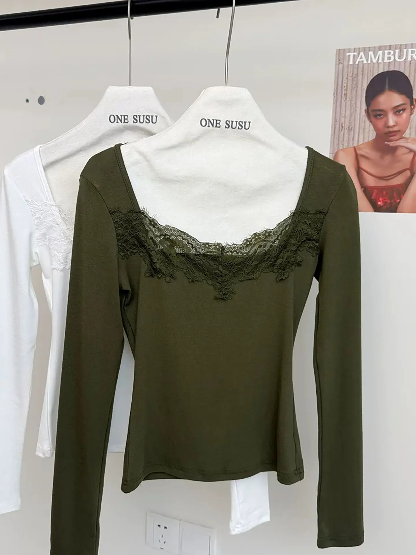 Slim Fit Long Sleeve T-Shirt Women's New Style Deep Green Lace Splicing Waist Cinching Versatile Base Top Casual Style Knitted