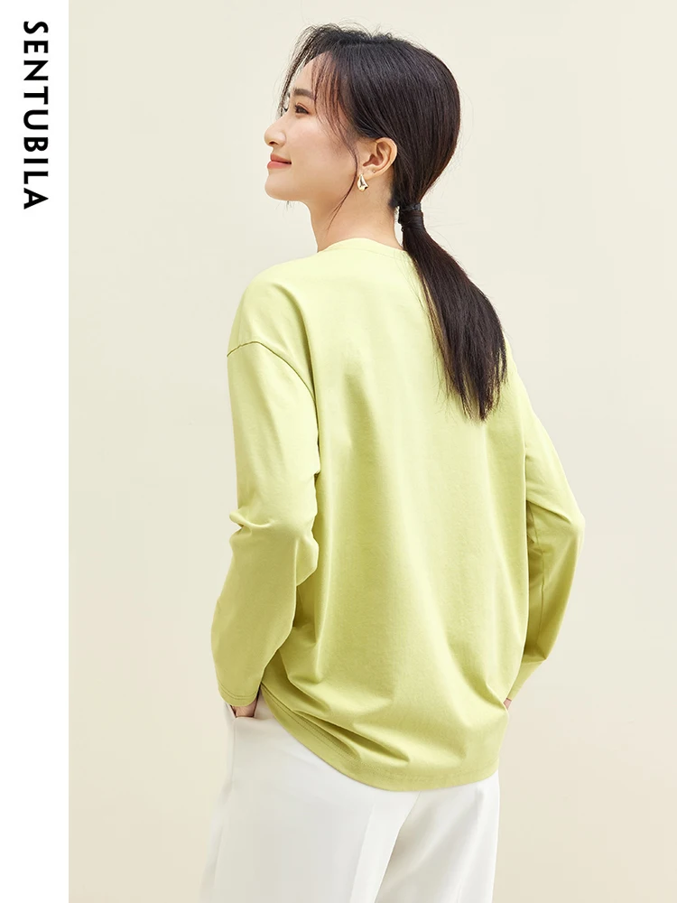 SENTUBILA Autumn Women's Print Long Sleeve T-Shirts 2024 New Simple Loose Round Neck Tshirt Female Bottoming Shirt Top M33T50564