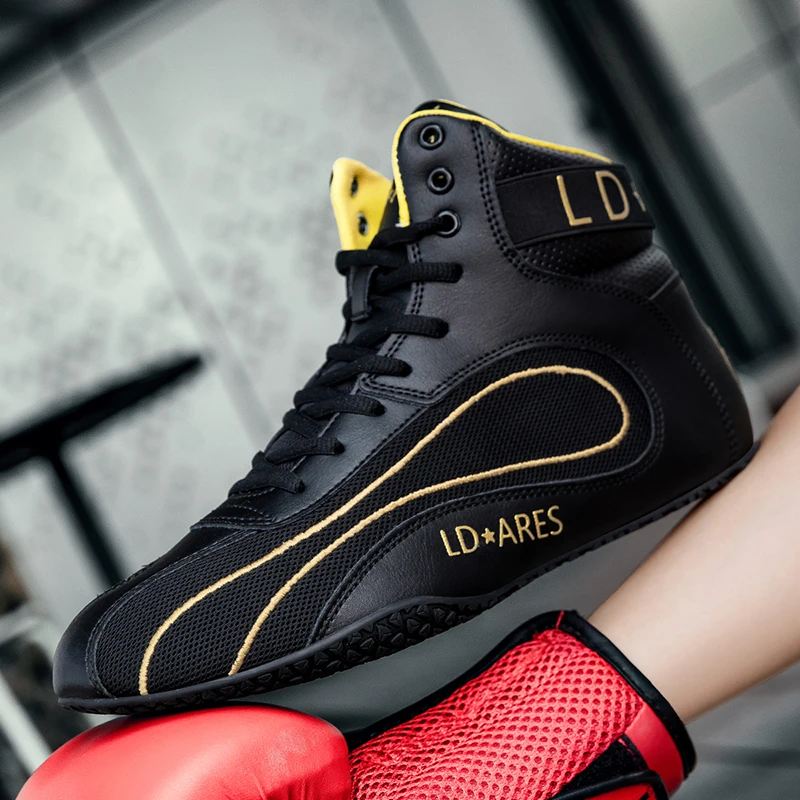 2025 Hot new professional professional wrestling shoes Fighting boxing wrestling rubber sole breathable wear shoes