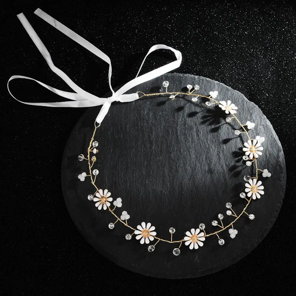มงกุฎคริสตัลประดับดอกเดซี่สำหรับงานปาร์ตี้ งานแต่งงาน งานเลี้ยง งานวินเทจ เครื่องประดับผม ที่คาดผม