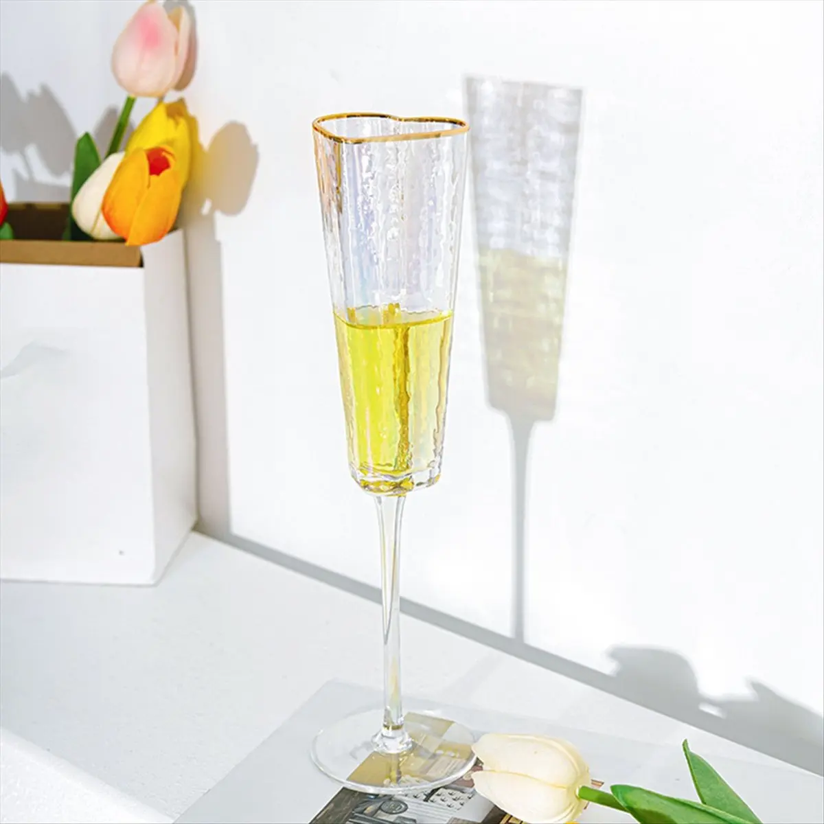 2026 Trend 2 Pack Fashion Gold Rimmed Heart Shaped Glass Goblet Wine Drinking Glass for Home Party Club 6