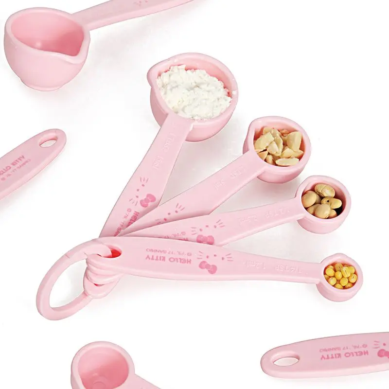 Hello Kitty printed measuring spoon set cute cartoon kitchen baking spoon for daily use with double-sided scale for cooking view 2