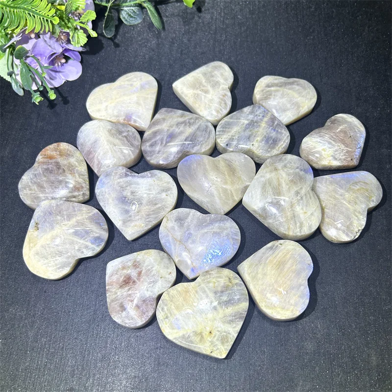 Wholesale Price Blue Moon Stone Crystal Palm Stone Heart Shape For Decoration