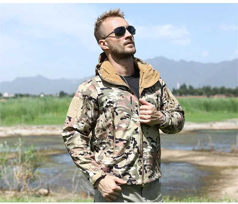 Hot GL Spring and Autumn Outdoor Camouflage Tactical Training Camping Mountaineering Riding Soft Shell Fleece Warm Jacket