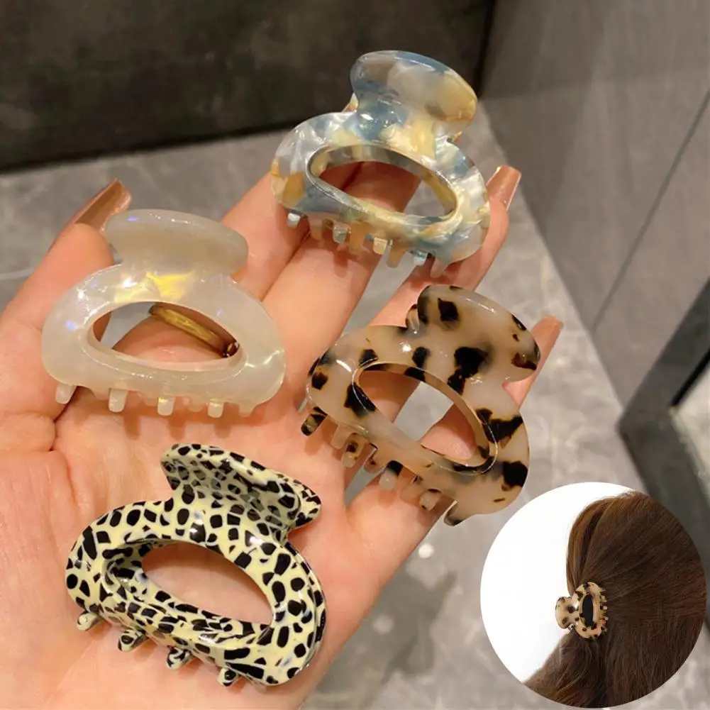 Use Hair Claw Leopard Print Hair Claw Barrette for Women Girls Stylish Anti-slip Mini Hair Clip with Contrast Color Strong Crab