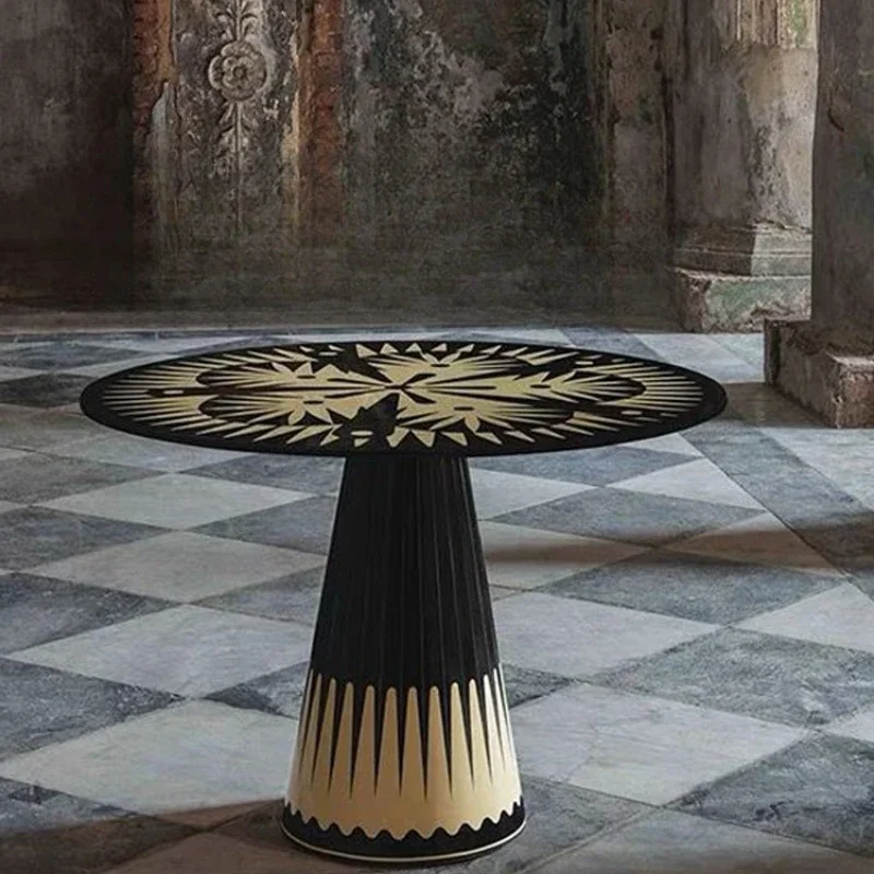 Medieval style personalized graffiti painting surprise quiet wind solid wood round dining table villa home dining table designer